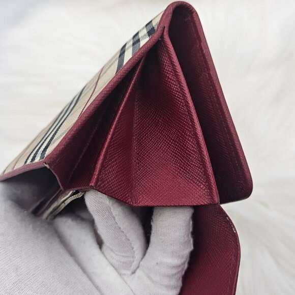 Burberry Nova Check Long Wallet Leather Long Wallet - Picture 11 of 17